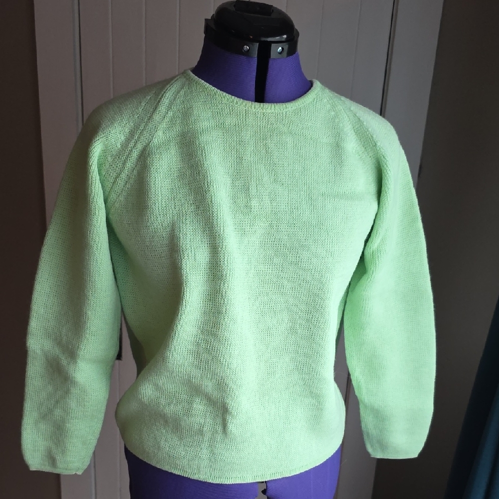 TRUE VINTAGE Mint Green Women's Crew Neck Sweater
